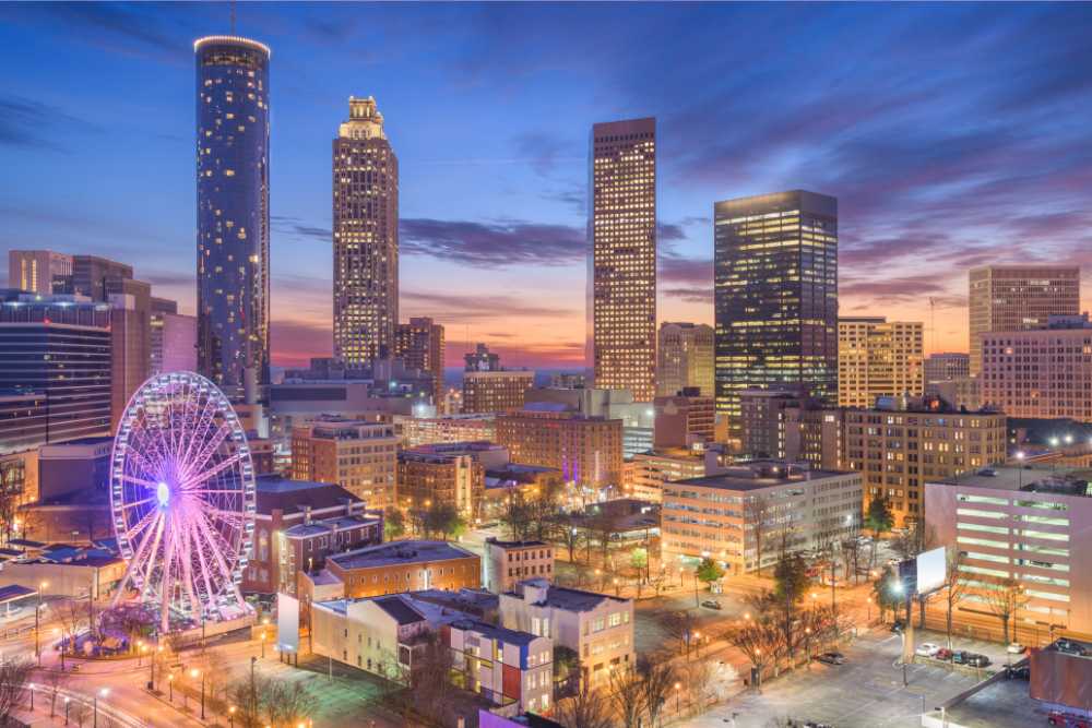 atlanta georgia skyline at dusk