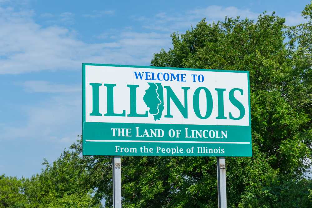 illinois state highway sign land of lincoln